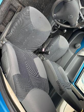 Peugeot 107 1.0-12V XS picture 15