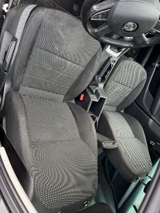 Skoda Octavia Combi 1.6 TDI Greenline Businessline picture 19