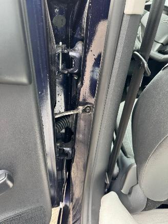 Citroën C3 1.2 PureTech Selection picture 5