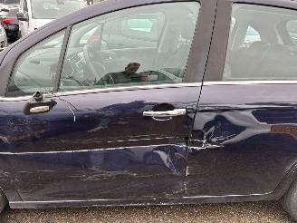 Citroën C3 1.2 PureTech Selection picture 7