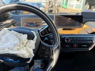 BMW i3 S 120Ah 42 kWh RoadStyle Edition picture 16