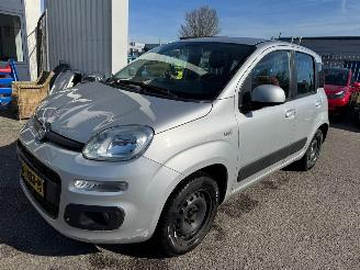 Vaurioauto  passenger cars Fiat Panda 0.9 TwinAir Lounge 2017/1