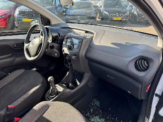 Toyota Aygo 1.0 VVT-i x-fun picture 11