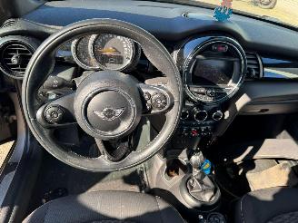 Mini Cooper 1.5 Cooper Business picture 9