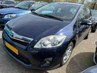 Schadeauto Toyota Auris 1.8 AUTOMAAT Full Hybrid Aspiration 2011/8