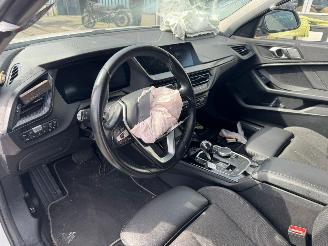 BMW 1-serie 118i AUTOMAAT High Executive picture 11