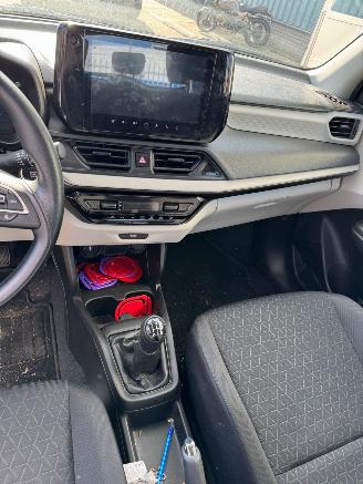 Suzuki Swift 1.2 Comfort Smart Hybrid picture 13