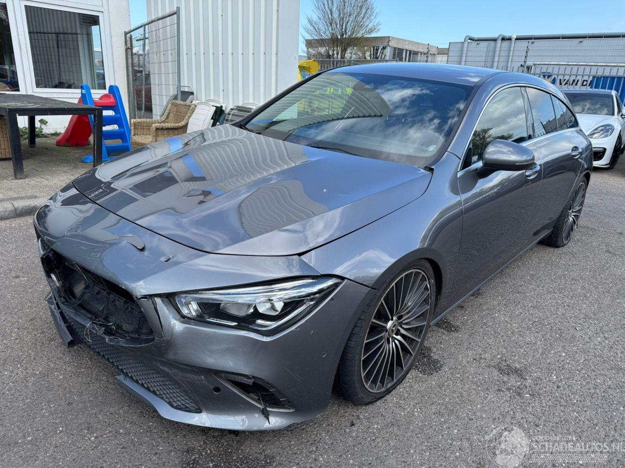 Mercedes Cla-klasse Shooting Brake 180 Advantage