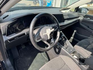 Volkswagen Golf 1.5 TSI PANORAMA DAKHighline Business R picture 16