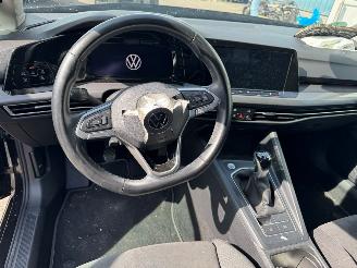 Volkswagen Golf 1.5 TSI PANORAMA DAKHighline Business R picture 17