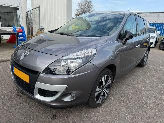 Coche accidentado Renault Scenic 1.4 TCe Bose 2011/12