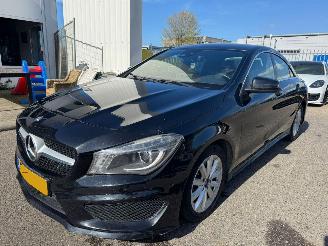 skadebil auto Mercedes Cla-klasse 200 d  AUTOMAAT Prestige 2015/11
