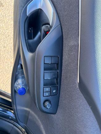 Toyota Yaris 1.5 Hybrid Dynamic picture 15