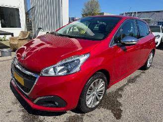Coche accidentado Peugeot 208 1.2 PureTech Allure 2018/4
