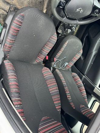 Citroën C1 1.0 VTi Feel picture 17
