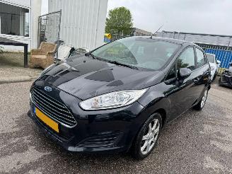 krockskadad bil auto Ford Fiesta 1.5 TDCi Style Lease 2015/9