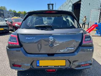 Suzuki Swift 1.2 Comfort Smart Hybrid picture 4