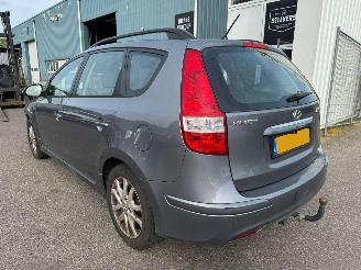 Hyundai I-30 CW 1.4i i-Motion picture 3