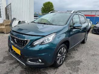 Unfallwagen Peugeot 2008 1.2 PureTech Allure 2018/9