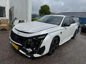Schadeauto Peugeot 308 SW 1.6 AUTOMAAT  HYbrid 180 GT Pack Business 2022/11