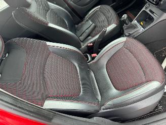 Renault Captur 0.9 TCe Helly Hansen picture 15