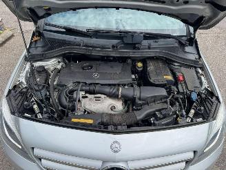Mercedes B-klasse 180 AUTOMAAT Ambition picture 7