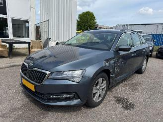 Schadeauto Skoda Superb Combi 1.5 AUTOMAAT  TSI ACT Business Edition 2020/7