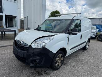 krockskadad bil bedrijf Opel Combo 1.3 CDTi L1H1 Edition 2018/10