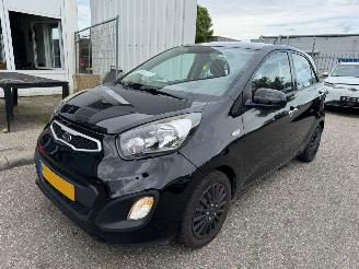 Schadeauto Kia Picanto 1.0 CVVT Comfort Pack 2011/10