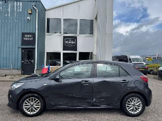 Kia Rio 1.0 TGDI DynamicLine picture 2