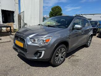 krockskadad bil auto Mitsubishi ASX 1.6 Cleartec Instyle 2015/8