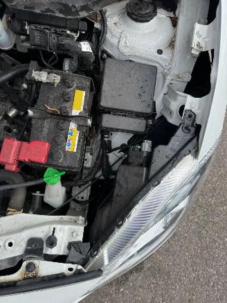 Suzuki Swift 1.2 Select picture 9