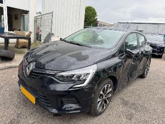 krockskadad bil auto Renault Clio 1.0 TCe 90 Equilibre 2023/9