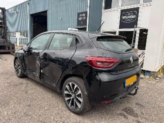 Renault Clio 1.0 TCe 90 Equilibre picture 3