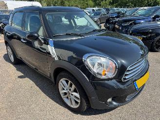 Auto incidentate Mini Countryman One 2012/10