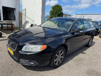 Unfallwagen Volvo V-70 2.0 D Limited Edition 2009/5