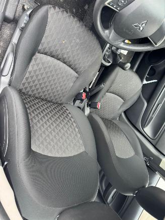 Mitsubishi Space-star 1.2 Connect + picture 14