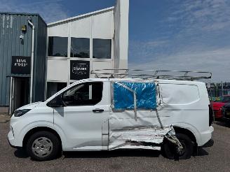 Ford Transit Custom 300 2.0 TDCI L1H1 Trend DC picture 6