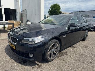 Voiture accidenté BMW 5-serie Touring 518d AUTOMAAT  Luxury Edition 2016/10