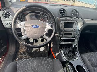 Ford Mondeo Wagon 2.0-16V Limited picture 11