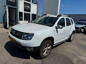 Voiture accidenté Dacia Duster 1.2 TCe 4x2 10th Anniversary 2015/7