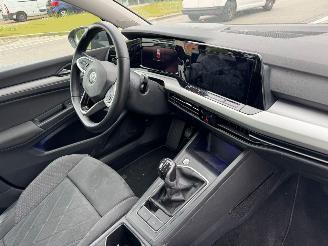 Volkswagen Golf 1.5 TSI Life Business picture 12