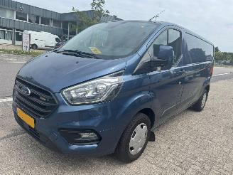 Unfall Kfz Van Ford Transit Custom 300 2.0 TDCI L2H2 Trend 2020/11
