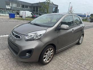 uszkodzony samochody osobowe Kia Picanto 1.0 CVVT Comfort Pack 2011/9