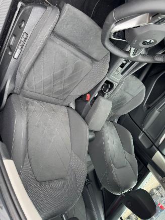Volkswagen Golf 1.0 AUTOMAAT eTSI Life Business picture 18