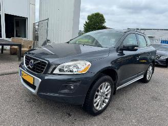 uszkodzony samochody osobowe Volvo Xc-60 2.4 AUTOMAAT D5 AWD Momentum 2009/1