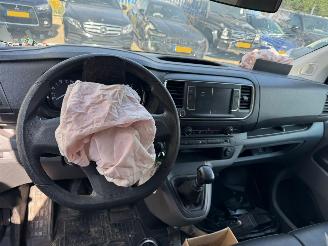 Toyota Proace Worker 2.0 D-4D Professional Long picture 15