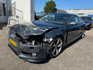 krockskadad bil auto Audi A5 Coupé 2.0 TFSI Pro Line 2010/1