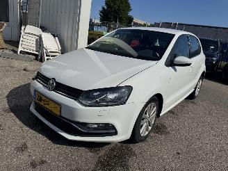 krockskadad bil auto Volkswagen Polo 1.2 TSI Highline 2016/4
