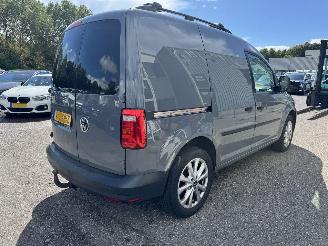 krockskadad bil bedrijf Volkswagen Caddy 2.0 TDI L1H1 BMT Trendline 2018/7
